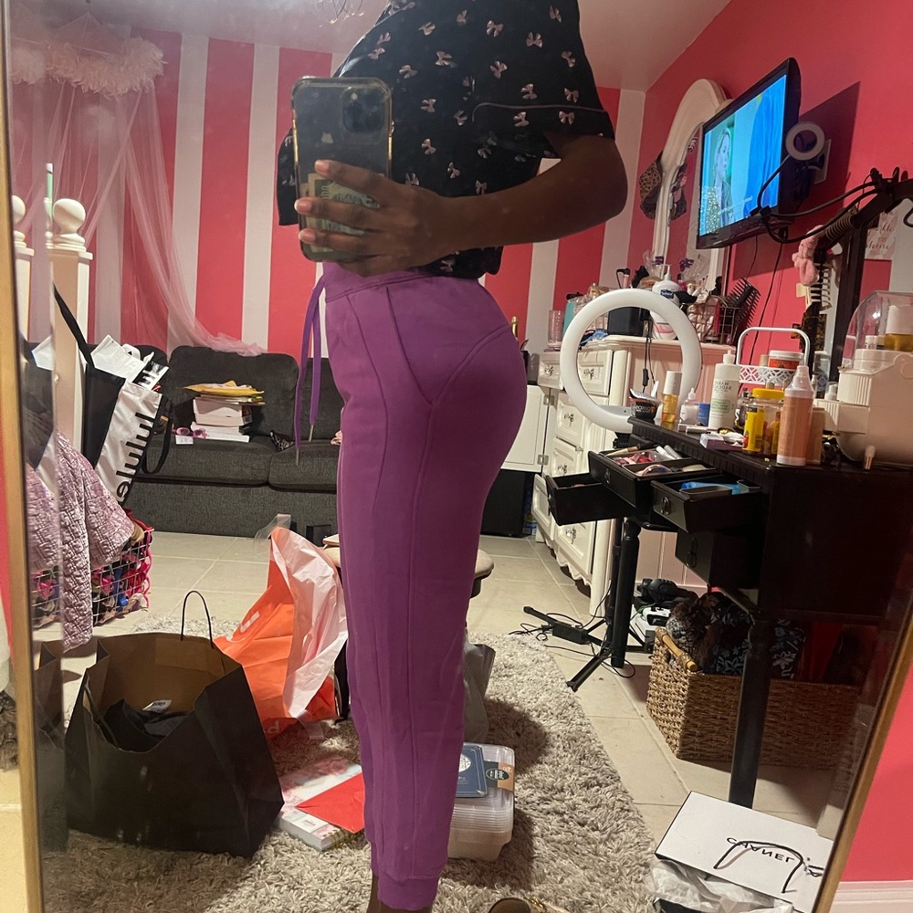 lululemon joggers